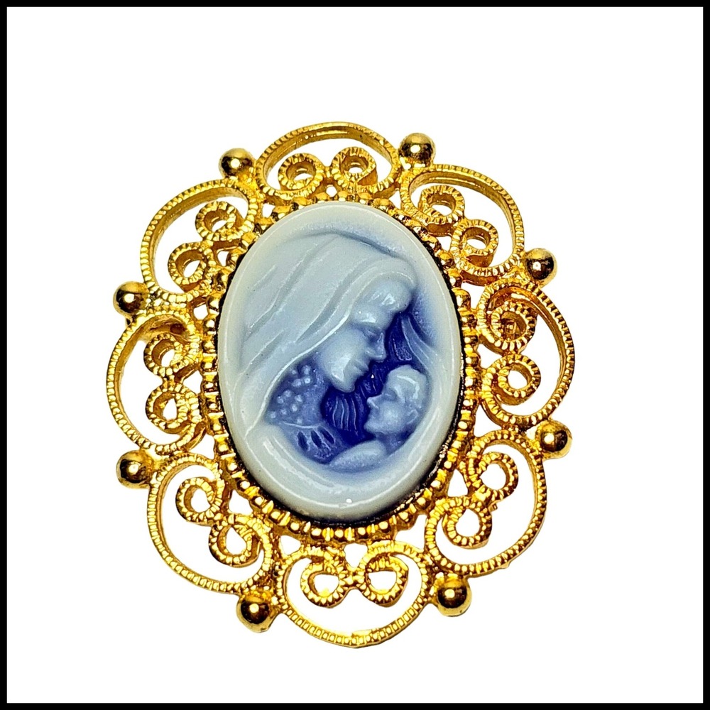 Vintage Cameo Filigree Gold Tone Virgin Mary Baby Jesus Pin‎ Brooch